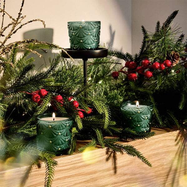 Noble Fir Garland Pedestal